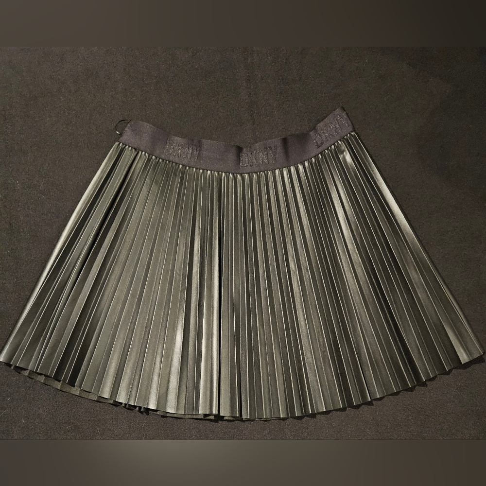 DKNY Black Faux Leather Below Knee Pleated Skirt Women's Size XL